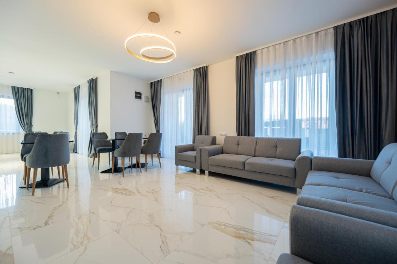 Klia Hotel Sînmartin Buitenkant foto
