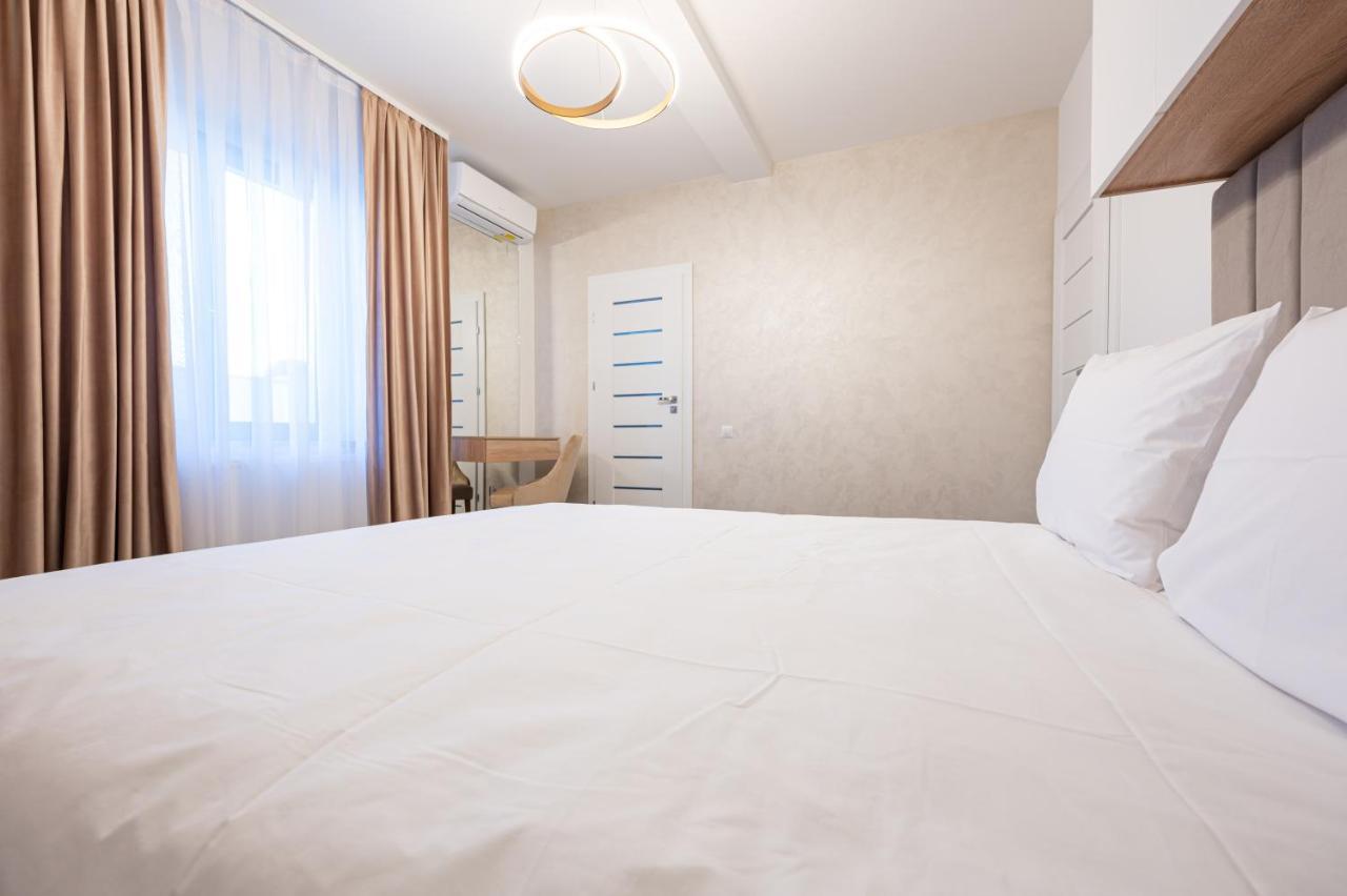 Klia Hotel Sînmartin Buitenkant foto